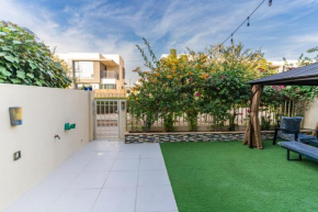 NewArabian Villa 4 BR & Maid